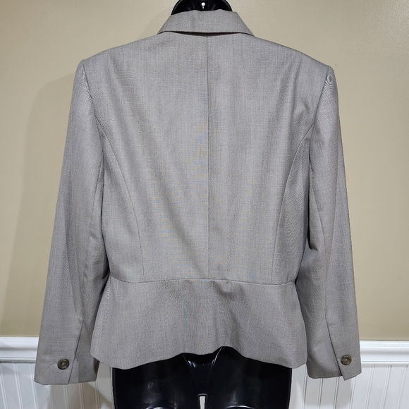 East 5th Womens 2pc Tan A-line Skirt Suit Set Size 8 - Picture 2 of 14